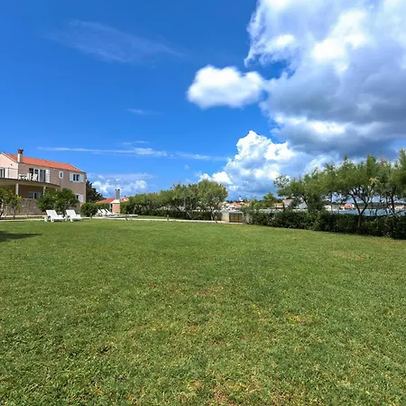 Apartmán 2 Bedroom In Ugljan